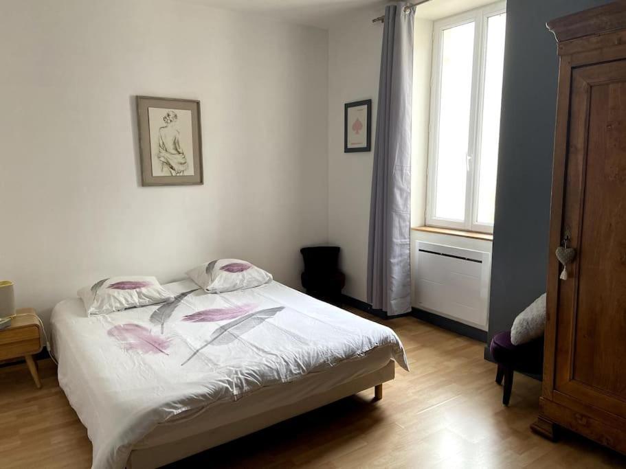 La Maison Du Dauphin Marans  Exteriör bild